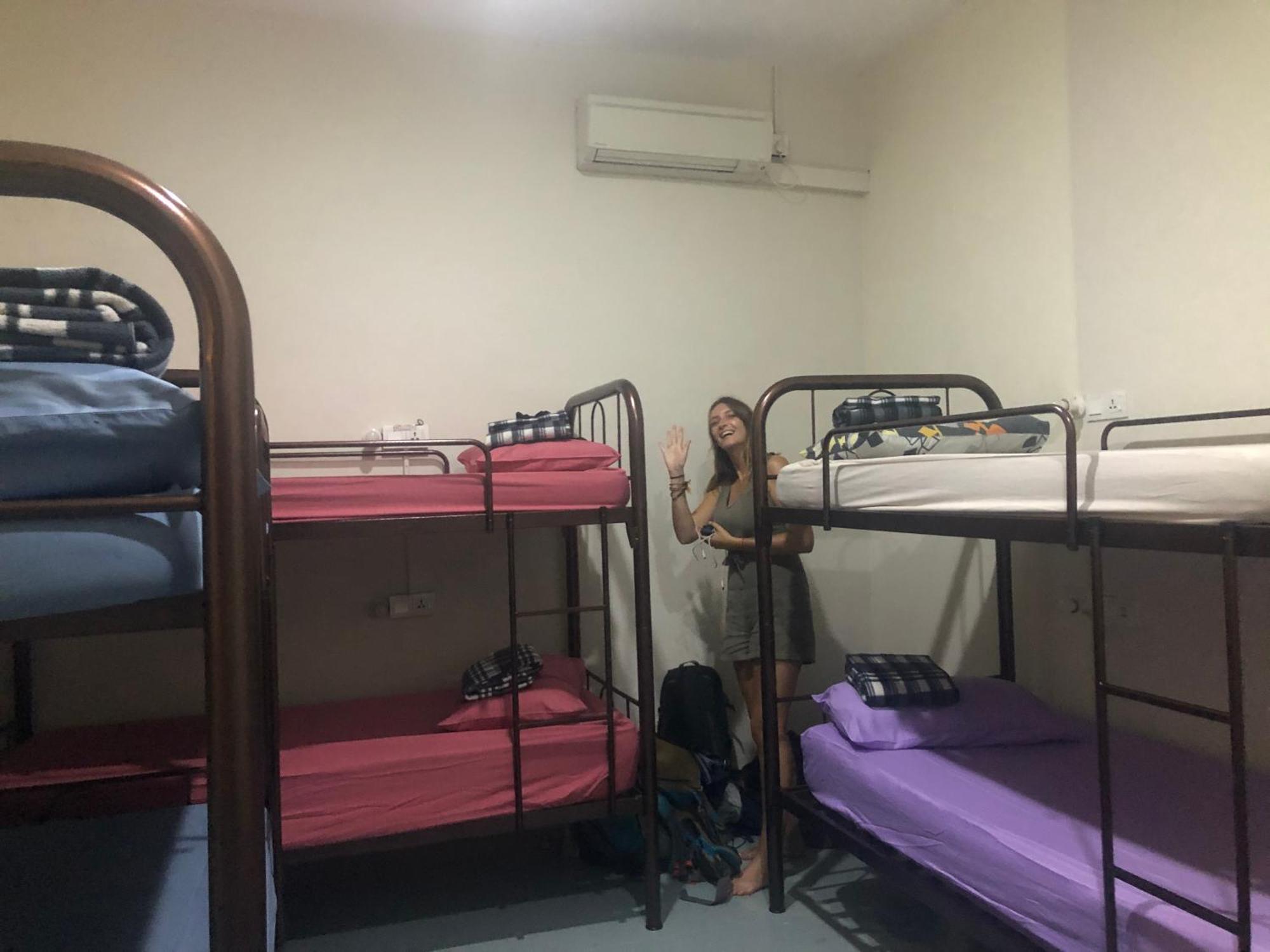 Apple Backpackers Hotel George Town  Szoba fotó